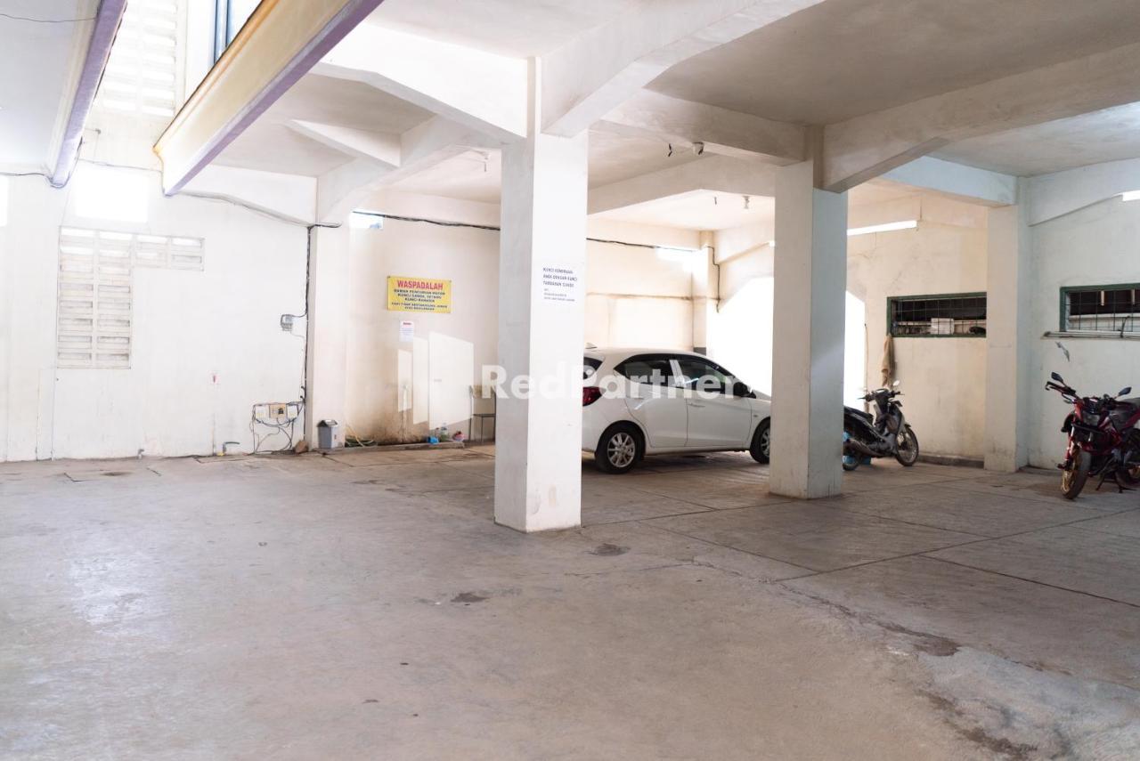 Wisma Aini Syariah Mitra Reddoorz Bandar Lampung Buitenkant foto
